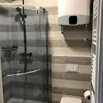 Bedroom With Bathroom Shower *